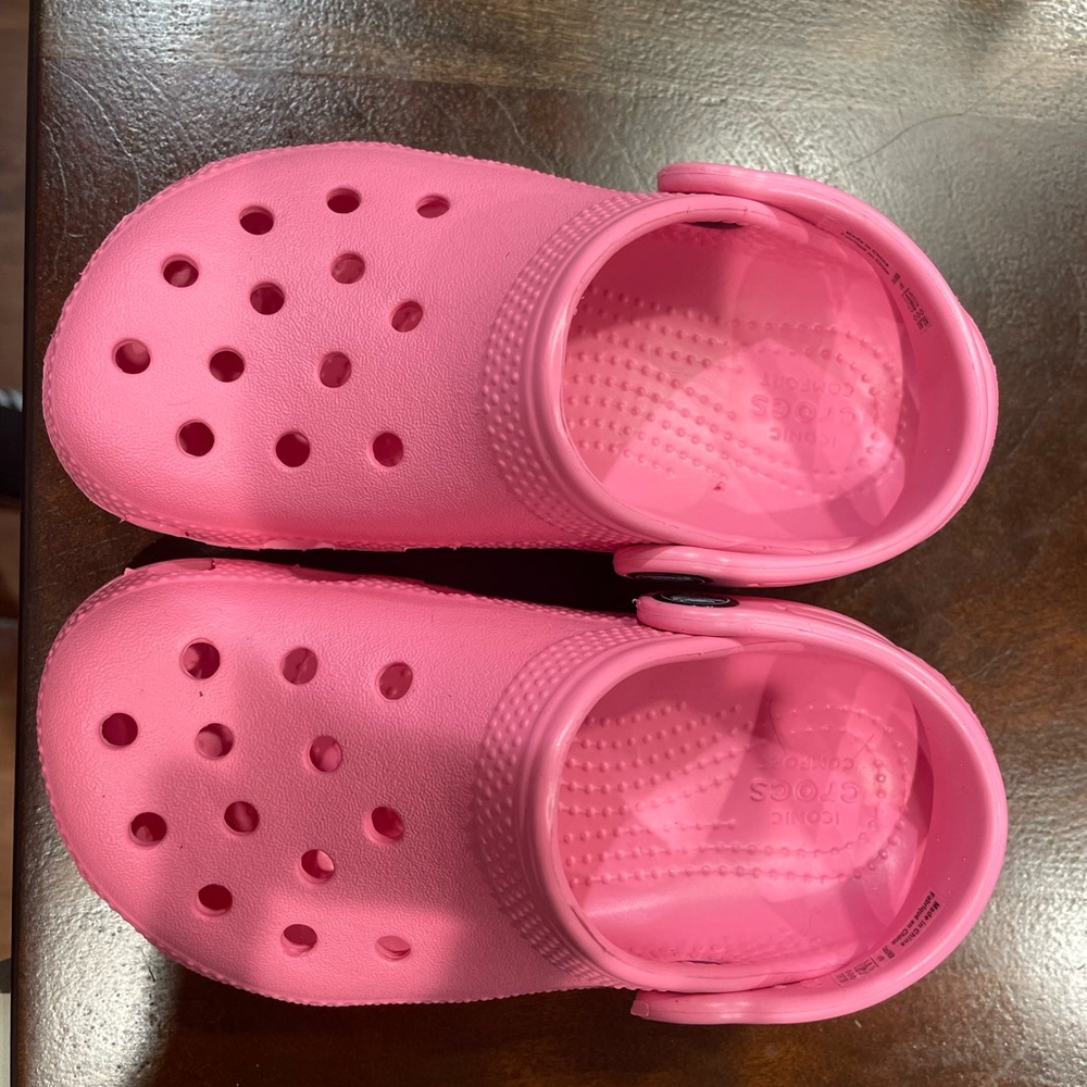 New Pink Crocs